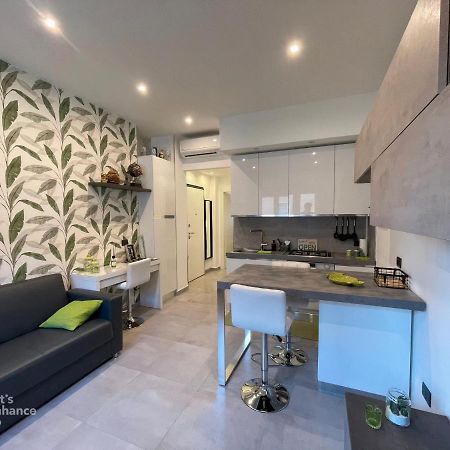 R39 Modern Apartment With Private Parking Milán Exteriér fotografie