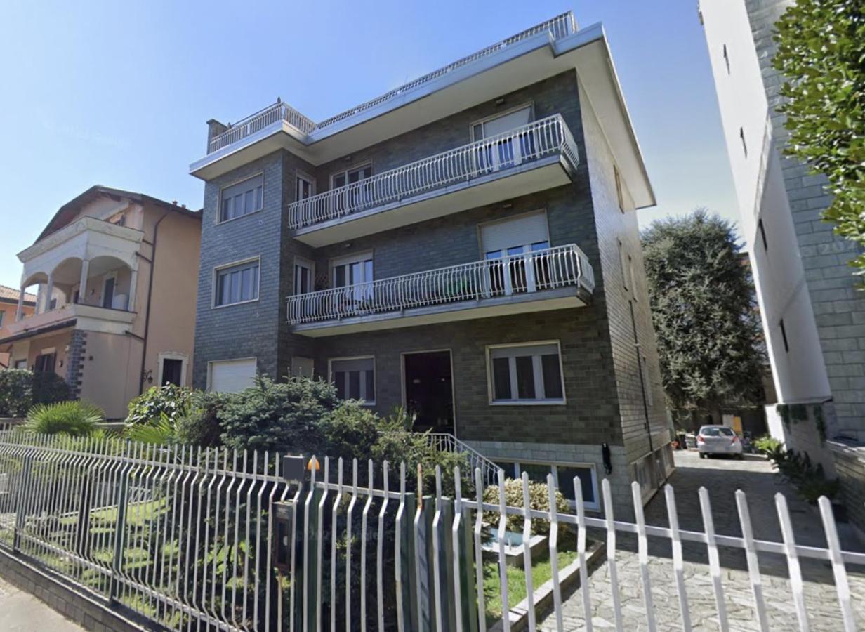 R39 Modern Apartment With Private Parking Milán Exteriér fotografie